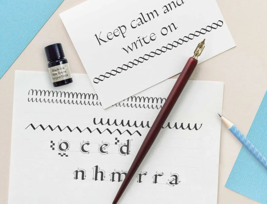 Manuscript Beginner’s Dip Pen & Ink Set